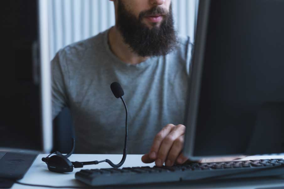 Remote workplace help in Encino, CA